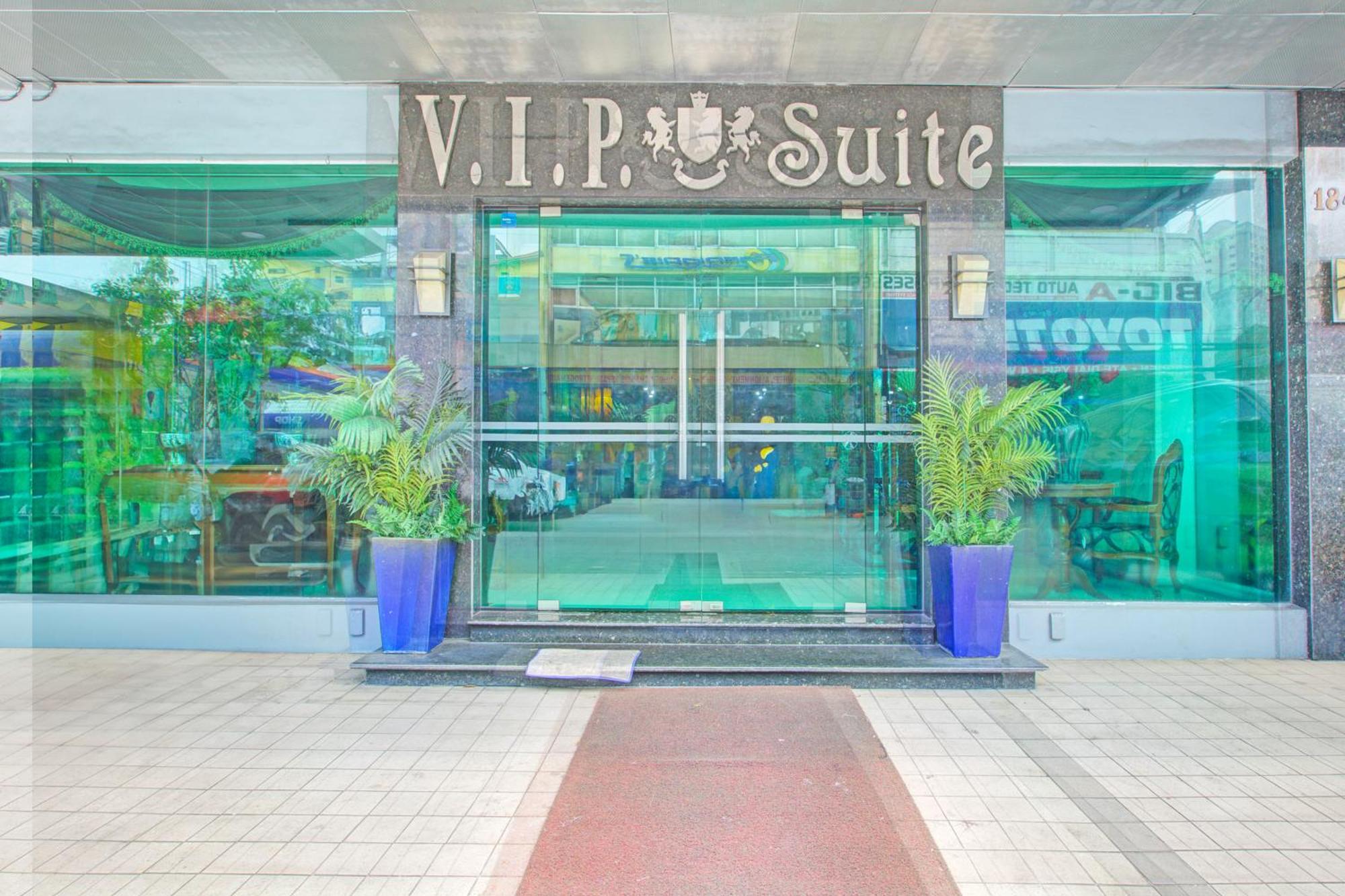 Townhouse Oak Vip Suites, Near Pnr Pasay Evangelista, Makati Manila Makati City Екстериор снимка