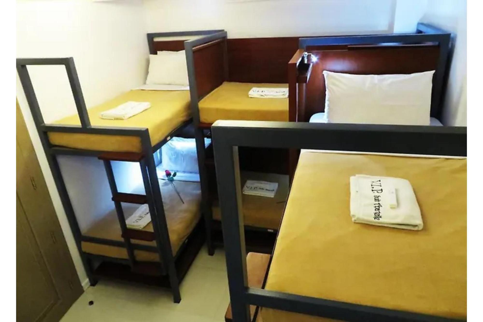 Townhouse Oak Vip Suites, Near Pnr Pasay Evangelista, Makati Manila Makati City Екстериор снимка