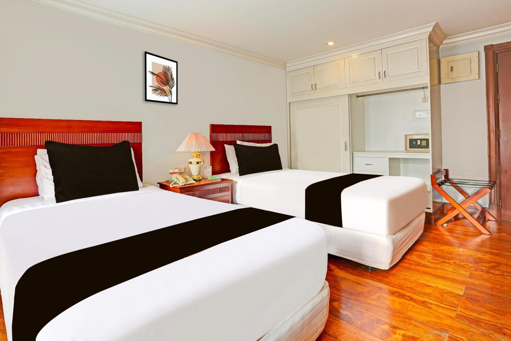 Townhouse Oak Vip Suites, Near Pnr Pasay Evangelista, Makati Manila Makati City Екстериор снимка